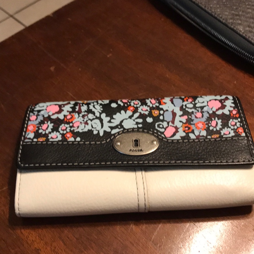 Fossil Wallet